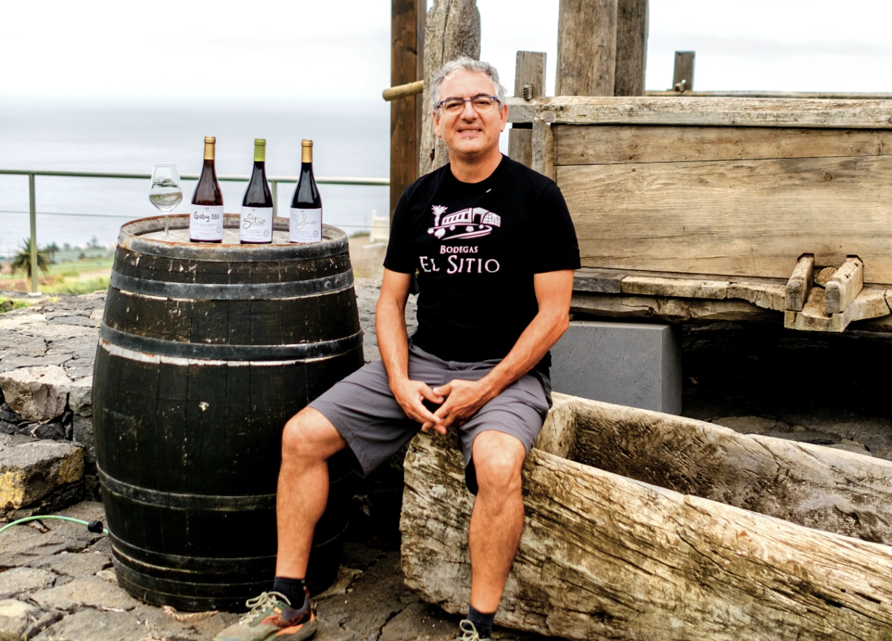 Pablo López de Bodegas El Sitio: «El Enólogo que Embotella el Atlántico»